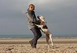 ADULTE ET CHIEN 213